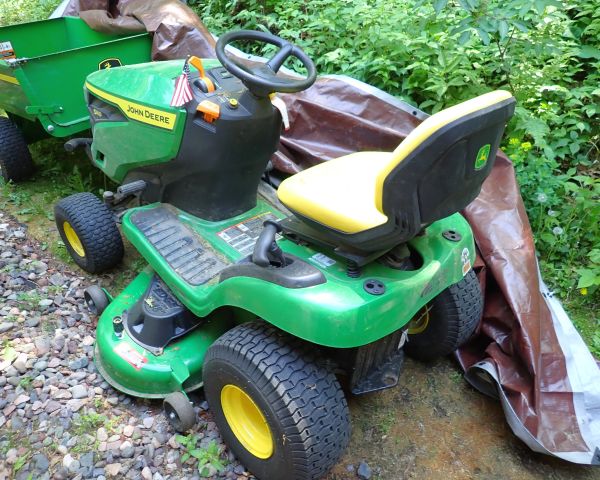 Auction listing photo